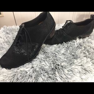 Black Naot shoes size 40